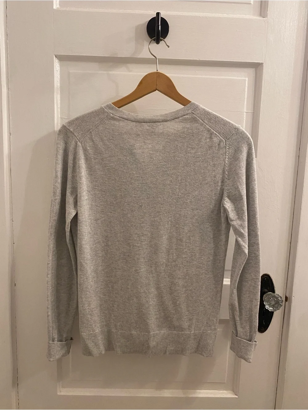 GAP Women's Light Gray Button-Front Cardigan Sweater. 100% cotton😍